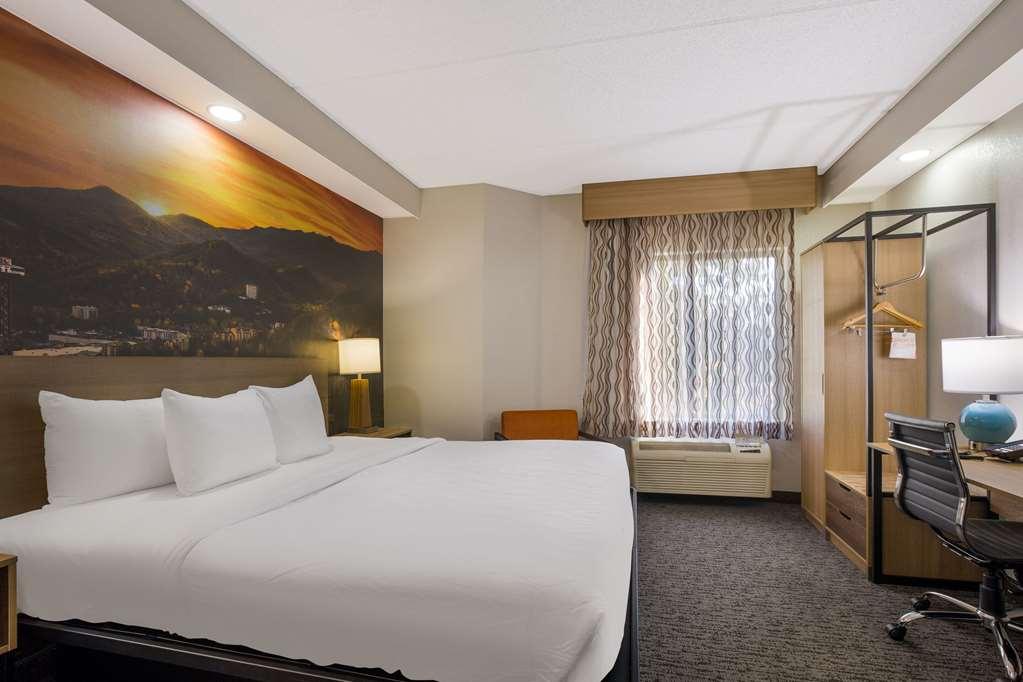 Clarion Pointe Sevierville-Pigeon Forge Pokój zdjęcie
